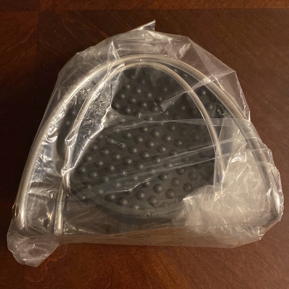 New Saint Louis 6 Coaster Set - Picture 3 of 4